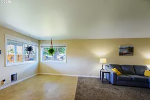 1144 Juniper St, Junction City, OR 97448 - Photo 9