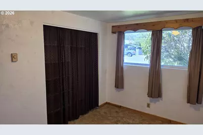 2360 High St, Reedsport, OR 97467 - Photo 33