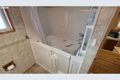 2360 High St, Reedsport, OR 97467 - Photo 37