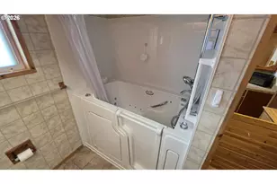 2360 High St, Reedsport, OR 97467 - Photo 37