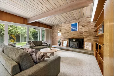 2255 Alder St, Eugene, OR 97405 - Photo 11