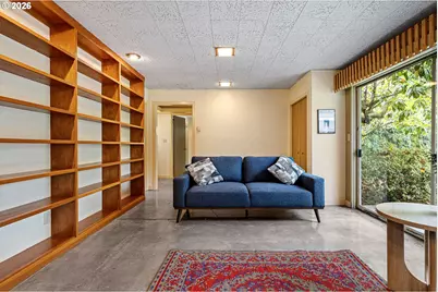 2255 Alder St, Eugene, OR 97405 - Photo 35