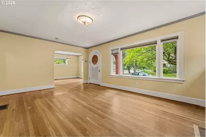 3037 NE Skidmore St, Portland, OR 97211 - Photo 7