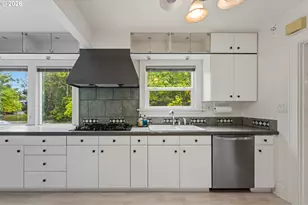 3037 NE Skidmore St, Portland, OR 97211 - Photo 13