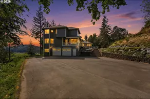 95037 Haynes Way Ln, North Bend, OR 97459 - Photo 1