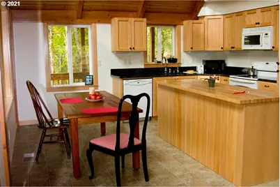 175 NE Fairview St, Sheridan, OR 97378 - Photo 13