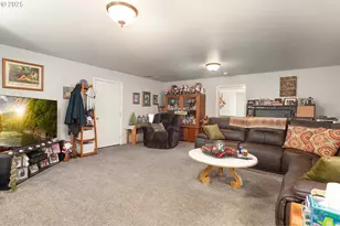 144 Paradise Ln, Roseburg, OR 97471 - Photo 21