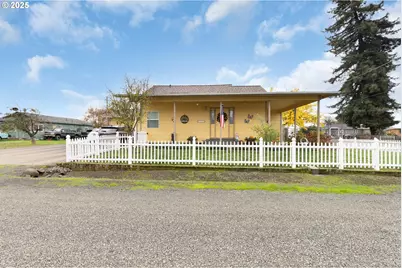 144 Paradise Ln, Roseburg, OR 97471 - Photo 39