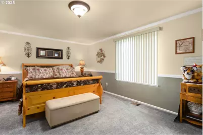 144 Paradise Ln, Roseburg, OR 97471 - Photo 23