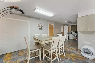 1117 SW Greenwood Ave, Grants Pass, OR 97526 - Photo 33