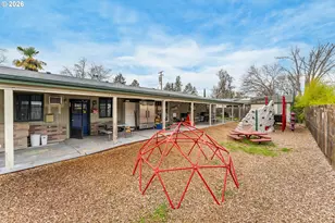 1117 SW Greenwood Ave, Grants Pass, OR 97526 - Photo 35