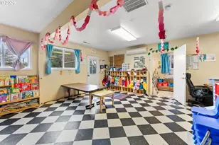 1117 SW Greenwood Ave, Grants Pass, OR 97526 - Photo 23