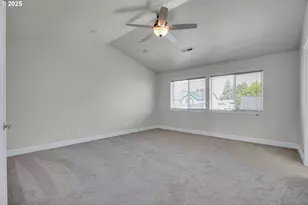 812 N 27th Ave, Cornelius, OR 97113 - Photo 25