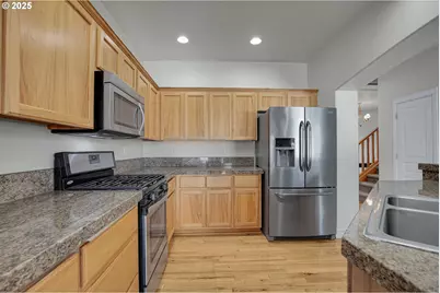 812 N 27th Ave, Cornelius, OR 97113 - Photo 15