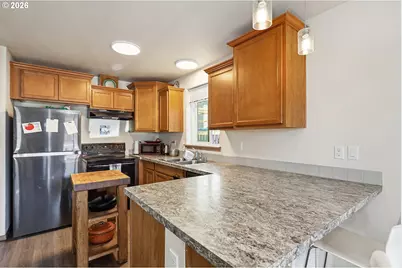 318 E Steuben St, Bingen, WA 98605 - Photo 11