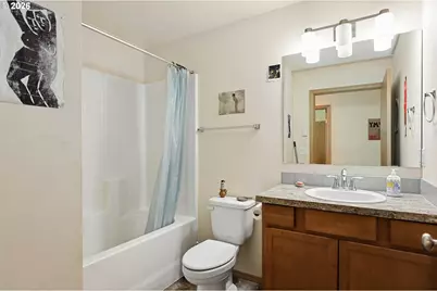 318 E Steuben St, Bingen, WA 98605 - Photo 15