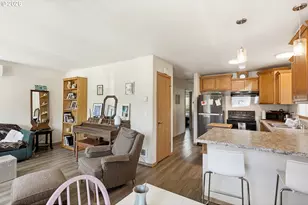 318 E Steuben St, Bingen, WA 98605 - Photo 7