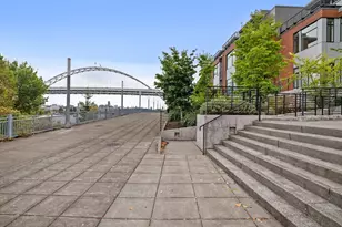 1742 NW Riverscape St, Portland, OR 97209 - Photo 27