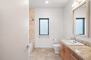 1742 NW Riverscape St, Portland, OR 97209 - Photo 21