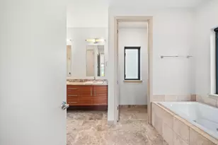 1742 NW Riverscape St, Portland, OR 97209 - Photo 15
