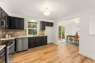 9725 SW New Forest Dr, Beaverton, OR 97008 - Photo 3