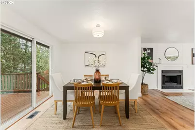 9725 SW New Forest Dr, Beaverton, OR 97008 - Photo 17