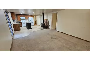 420 W D Ave, Drain, OR 97435 - Photo 13