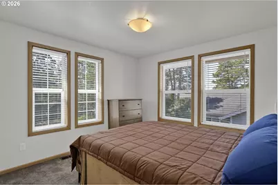 1009 Royal Saint George Dr, Florence, OR 97439 - Photo 29