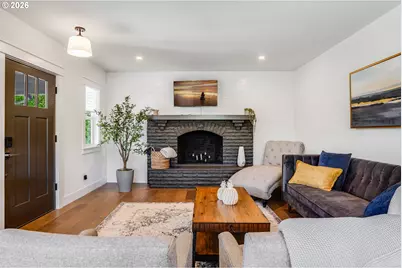 7945 SW 74th Ave, Portland, OR 97223 - Photo 3
