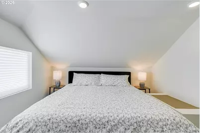7945 SW 74th Ave, Portland, OR 97223 - Photo 29
