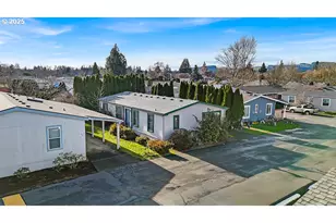 301 E Columbia Dr, Newberg, OR 97132 - Photo 5