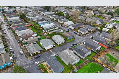 301 E Columbia Dr #66, Newberg, OR 97132 - Photo 31