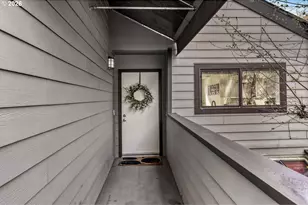 17011 SW Versailles Ln, Portland, OR 97224 - Photo 7