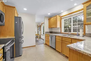 361 SW Howard Dr, McMinnville, OR 97128 - Photo 21