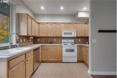 2106 Charlie Ct, Forest Grove, OR 97116 - Photo 13