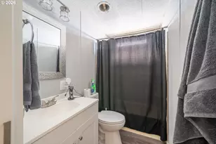 3237 Elm St, Hubbard, OR 97032 - Photo 19