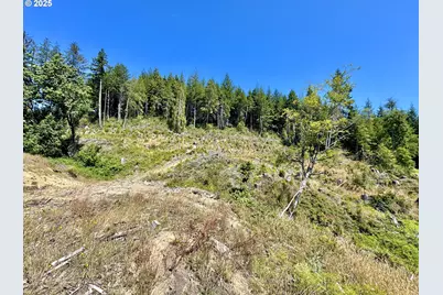 000 Fawn Ln #1401, Coos Bay, OR 97420 - Photo 7