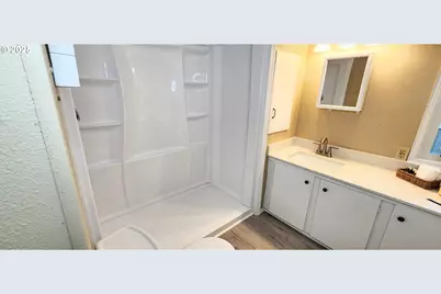 4531 Franklin Blvd #117, Eugene, OR 97403 - Photo 17