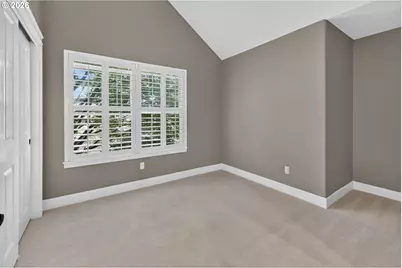 2527 NW Stimpson Ln, Portland, OR 97229 - Photo 33