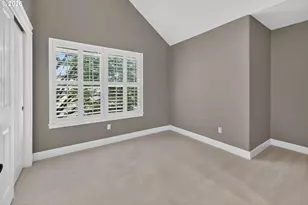 2527 NW Stimpson Ln, Portland, OR 97229 - Photo 33