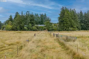 1960 Ranch, Reedsport, OR 97467 - Photo 13