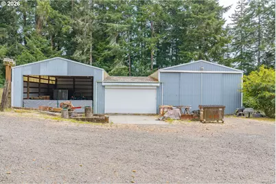 1960 Ranch, Reedsport, OR 97467 - Photo 5