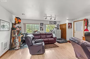 1960 Ranch, Reedsport, OR 97467 - Photo 43
