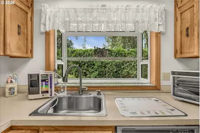 3123 SE 2nd St, Gresham, OR 97080 - Photo 9