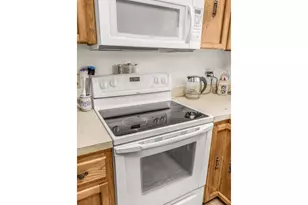 3123 SE 2nd St, Gresham, OR 97080 - Photo 11