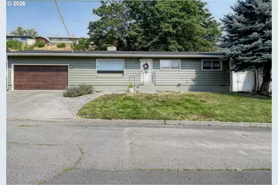 902 NW 6th St, Pendleton, OR 97801 - Photo 1