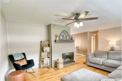 902 NW 6th St, Pendleton, OR 97801 - Photo 3