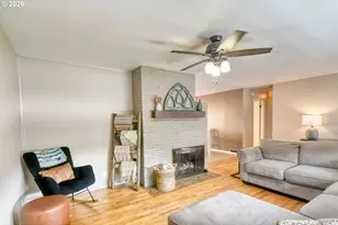902 NW 6th St, Pendleton, OR 97801 - Photo 3