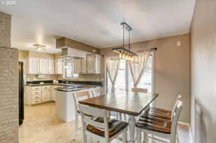 902 NW 6th St, Pendleton, OR 97801 - Photo 5