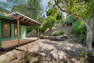 609 SE Chadwick St, Roseburg, OR 97470 - Photo 33
